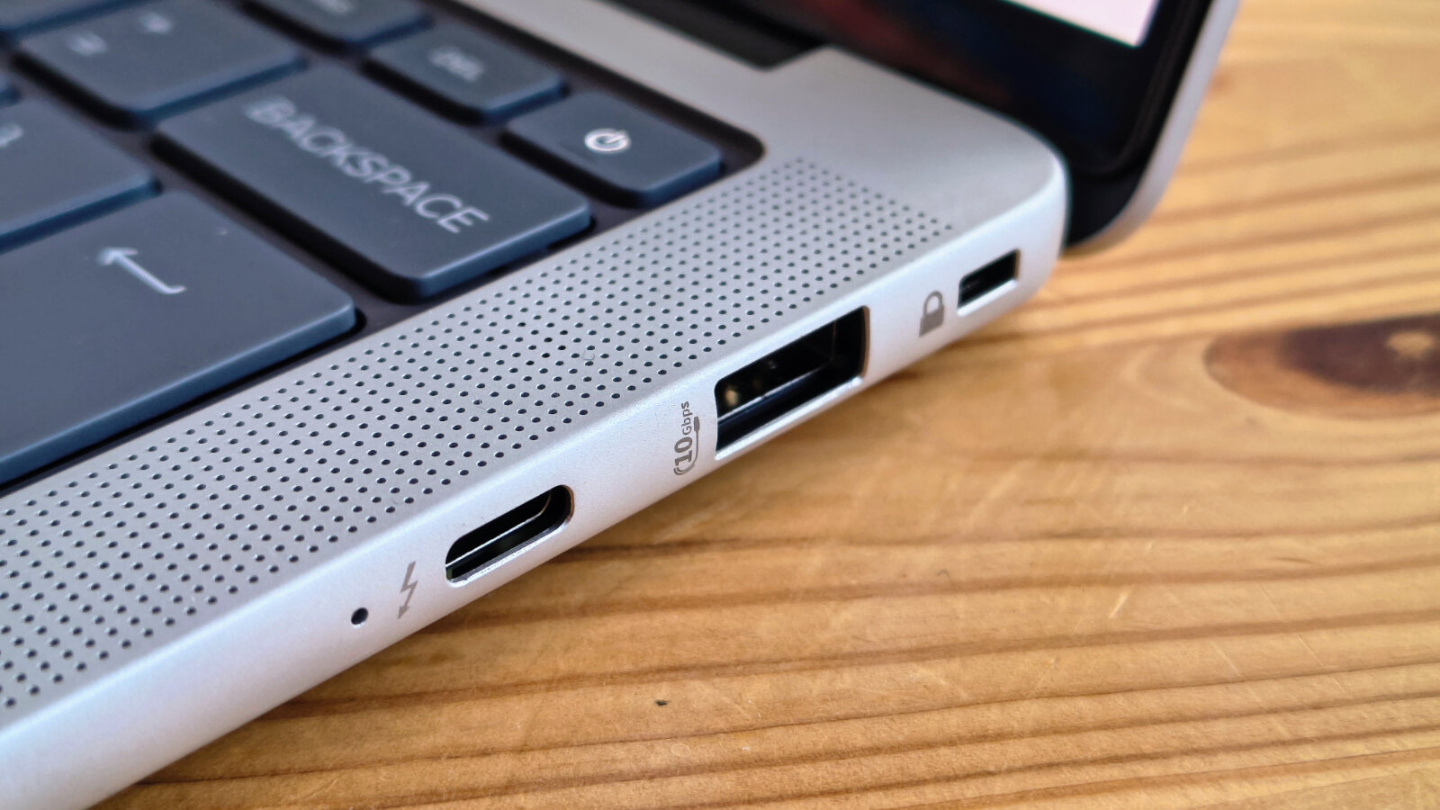 Обзор HP EliteBook X G1a 14 AI — ноутбук с ИИ для работы картинка HP EliteBook X G1a 14 AI