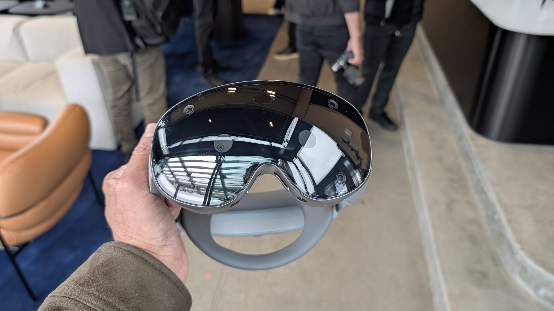 Обзор Samsung Galaxy XR: вот как эта гарнитура работает с умными очками картинка Обзор Samsung Galaxy XR: вот как эта гарнитура работает с умными очками