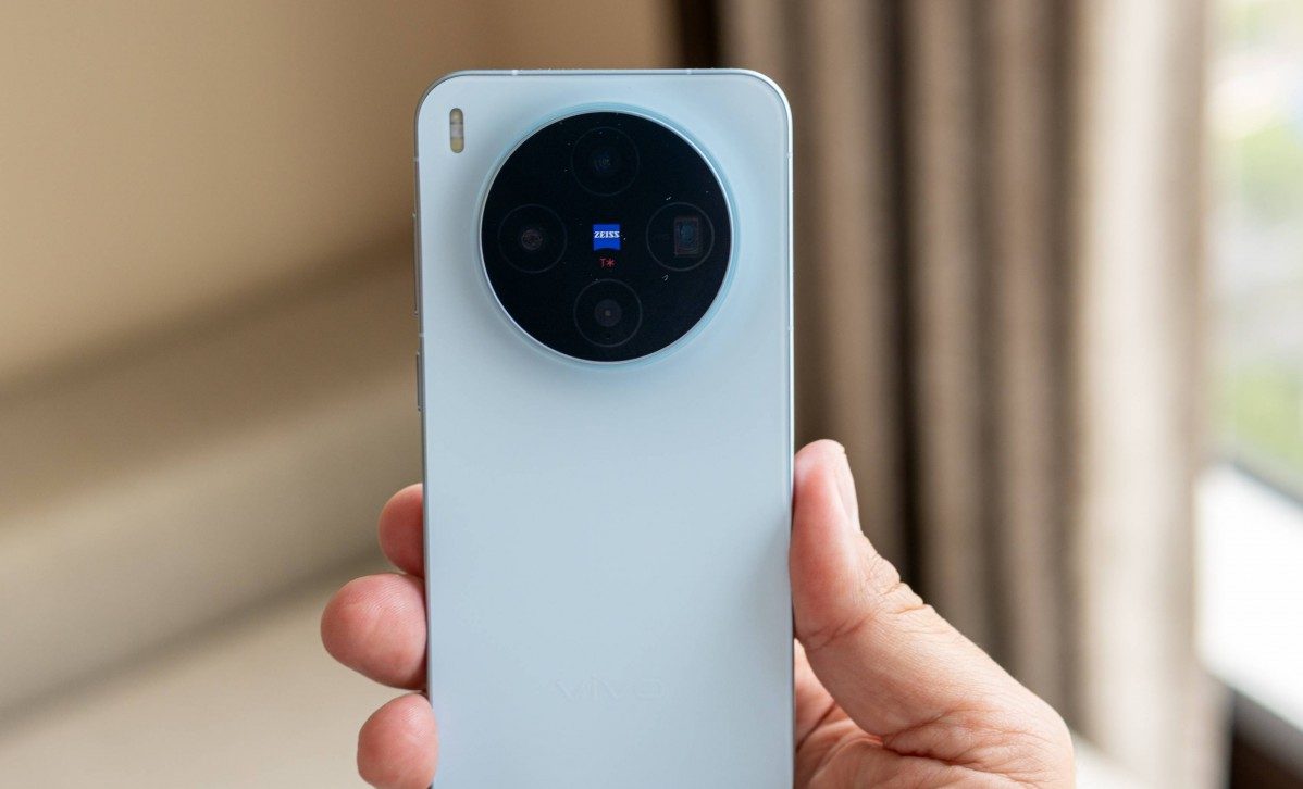 Обзор vivo X300 и vivo X300 Pro: удобные, красивые, компактные картинка vivo X300 и vivo X300 Pro