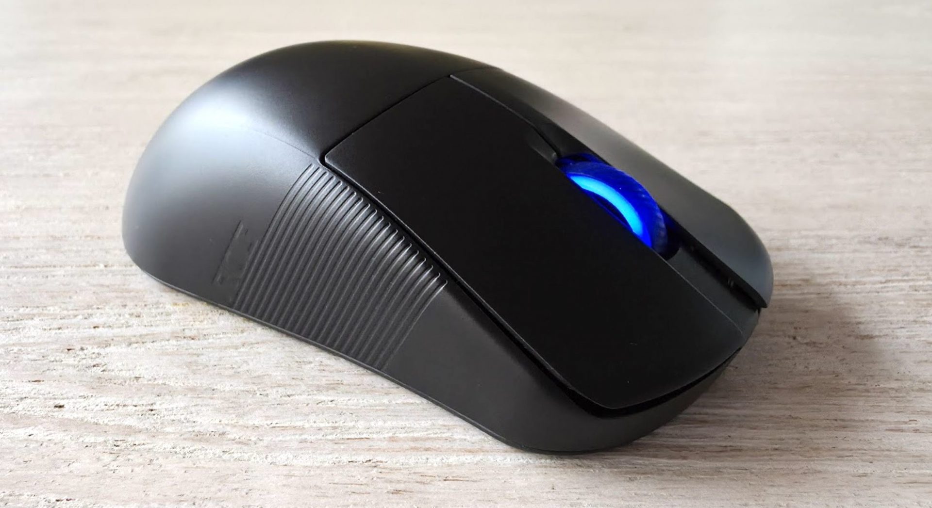 Asus ROG Harpe Ace Mini