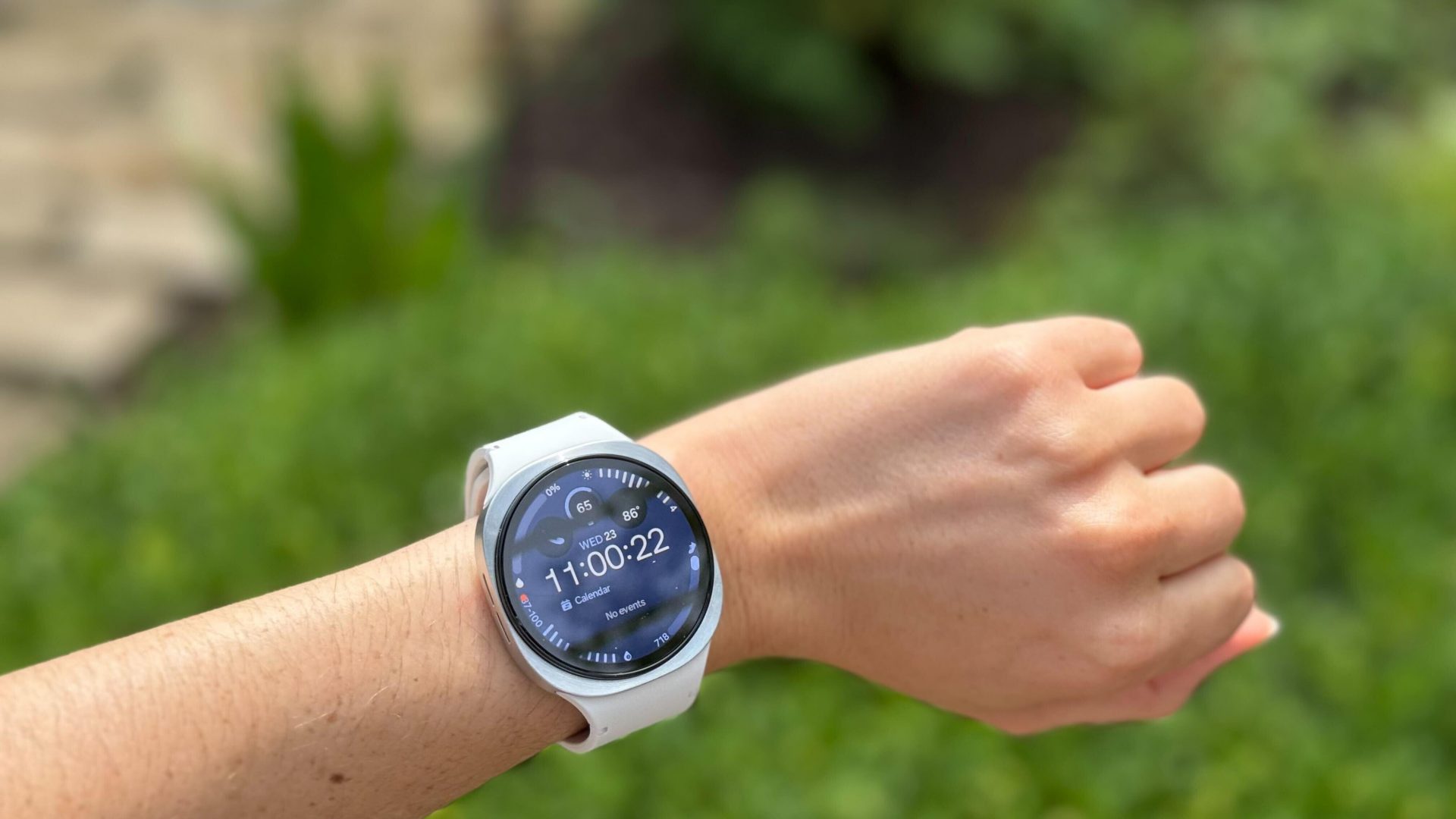 Apple Watch Series 11 vs Galaxy Watch 8