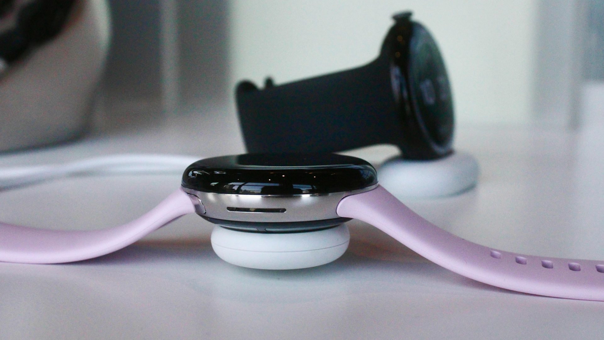 Pixel Watch 4 и Galaxy Watch 8