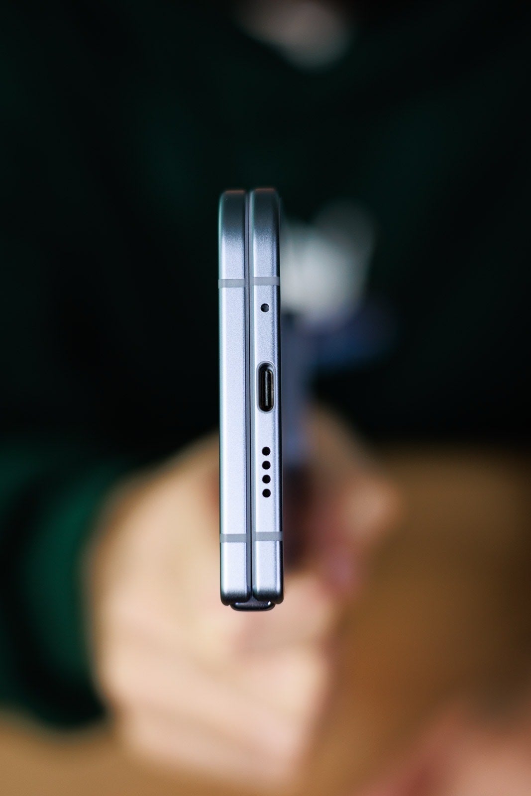 Обзор Pixel 10 Pro Fold: все недостатки складного телефона Google картинка Обзор Pixel 10 Pro Fold: 5 главных недостатков складного телефона Google