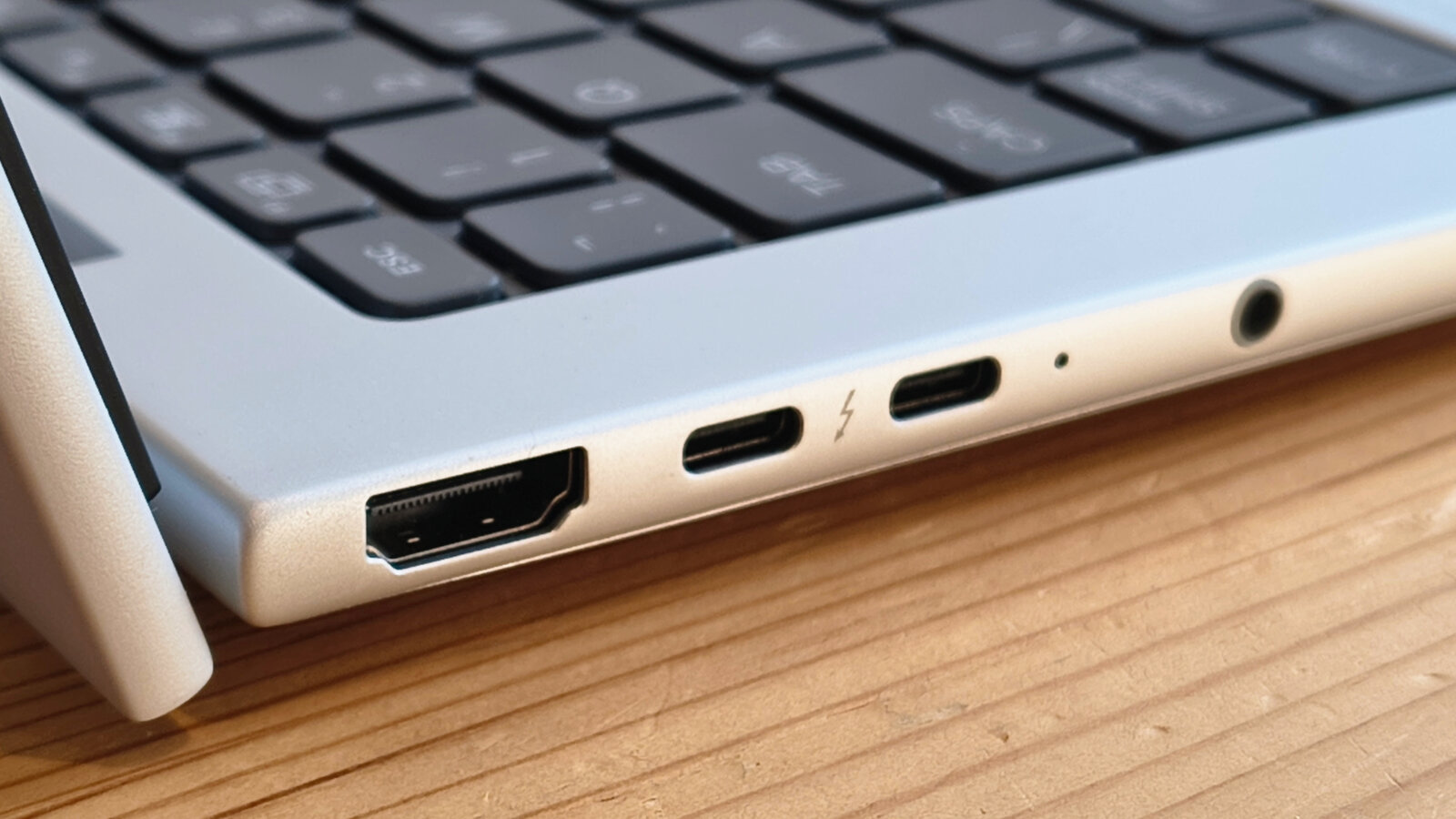 Обзор HP EliteBook 8 G1a — бизнес-ноутбук на AMD Ryzen картинка HP EliteBook 8 G1a