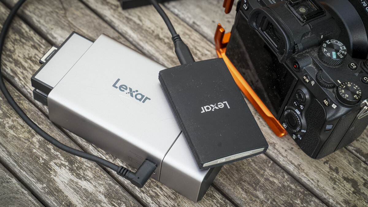 Обзор Lexar Workflow Go — модульная док-станция в поле картинка Lexar Workflow Go