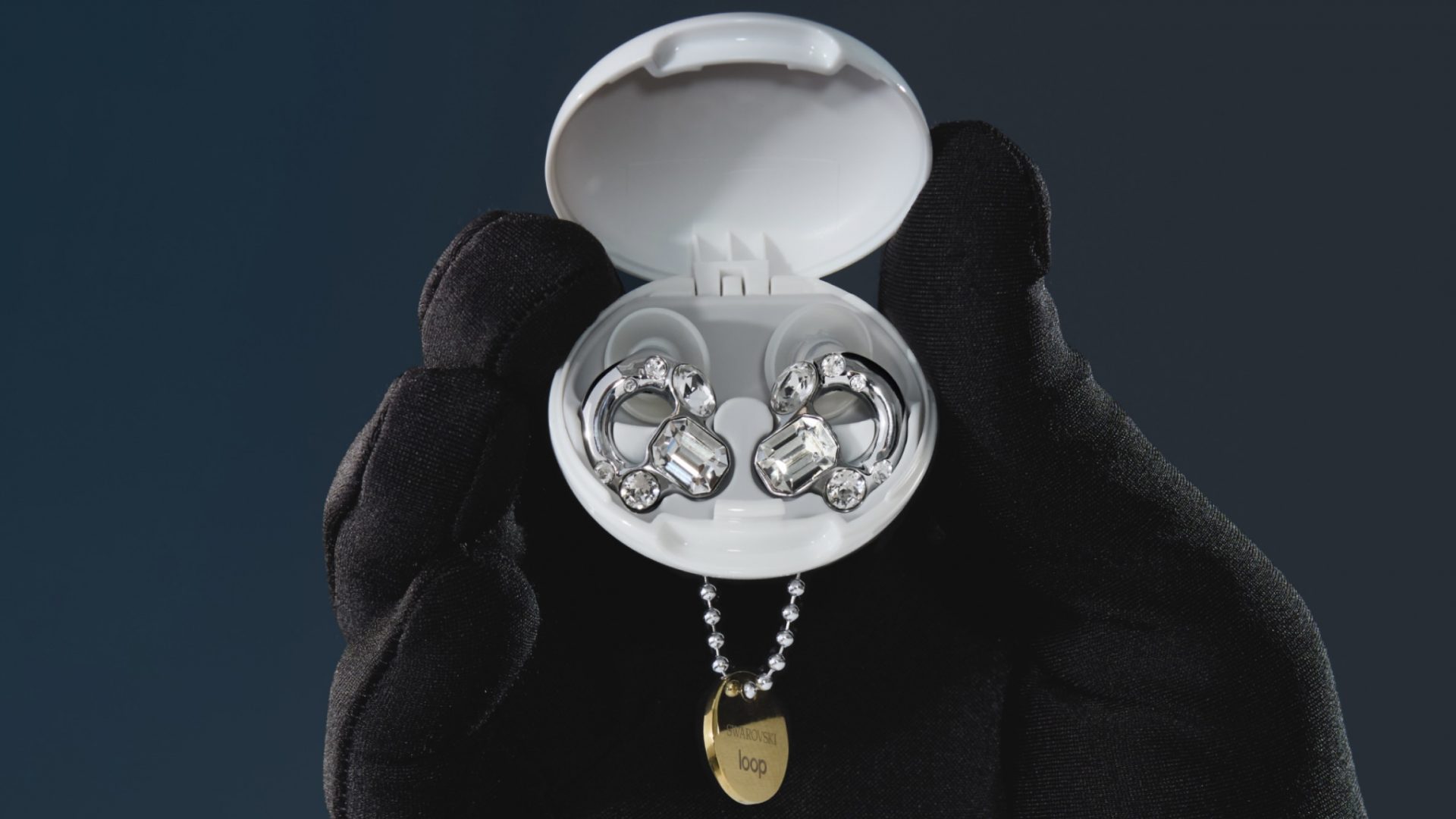 Loop и Swarovski создали самые роскошные беруши в мире картинка Loop x Swarovski Experience 2: беруши как украшение