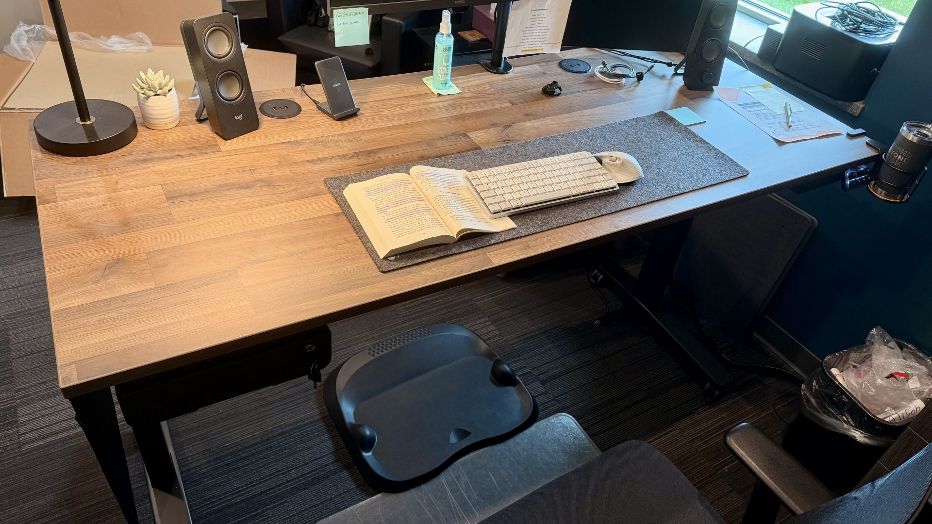 Обзор Uplift V3 — регулируемый стол с лучшей стабильностью картинка Uplift V3