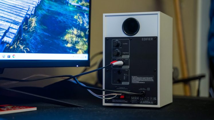 Edifier MR4