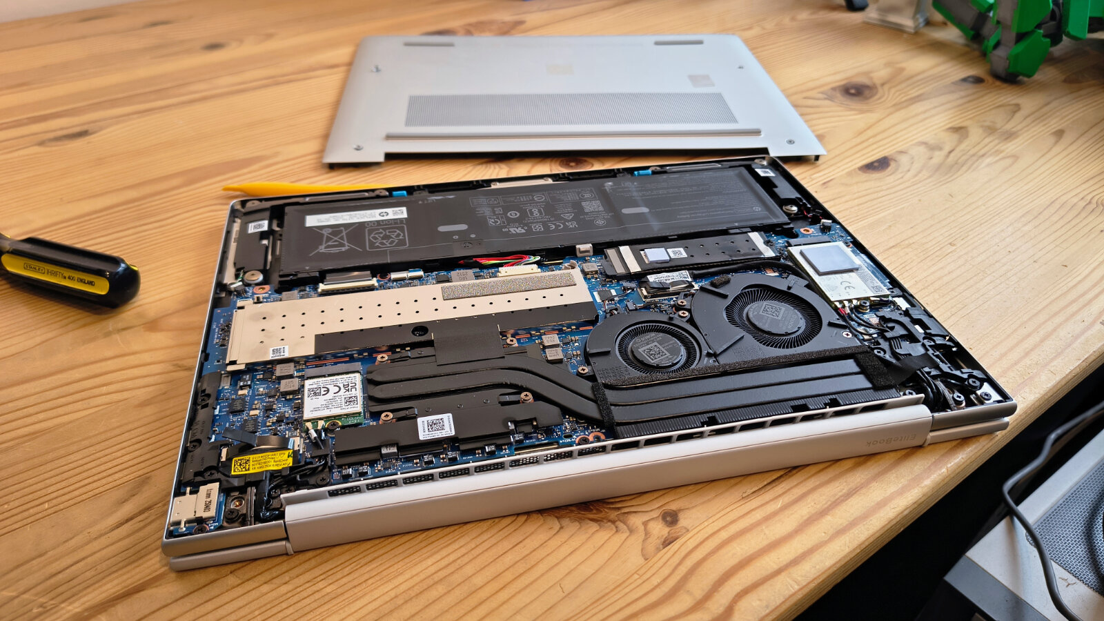 Обзор HP EliteBook 8 G1a — бизнес-ноутбук на AMD Ryzen картинка HP EliteBook 8 G1a