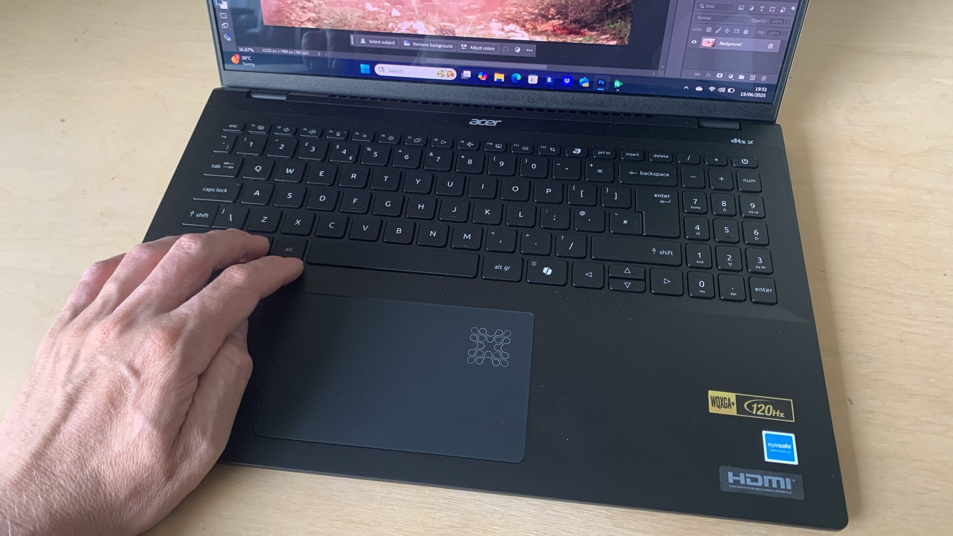 Обзор Acer Swift 16 AI: для простых креативных задач