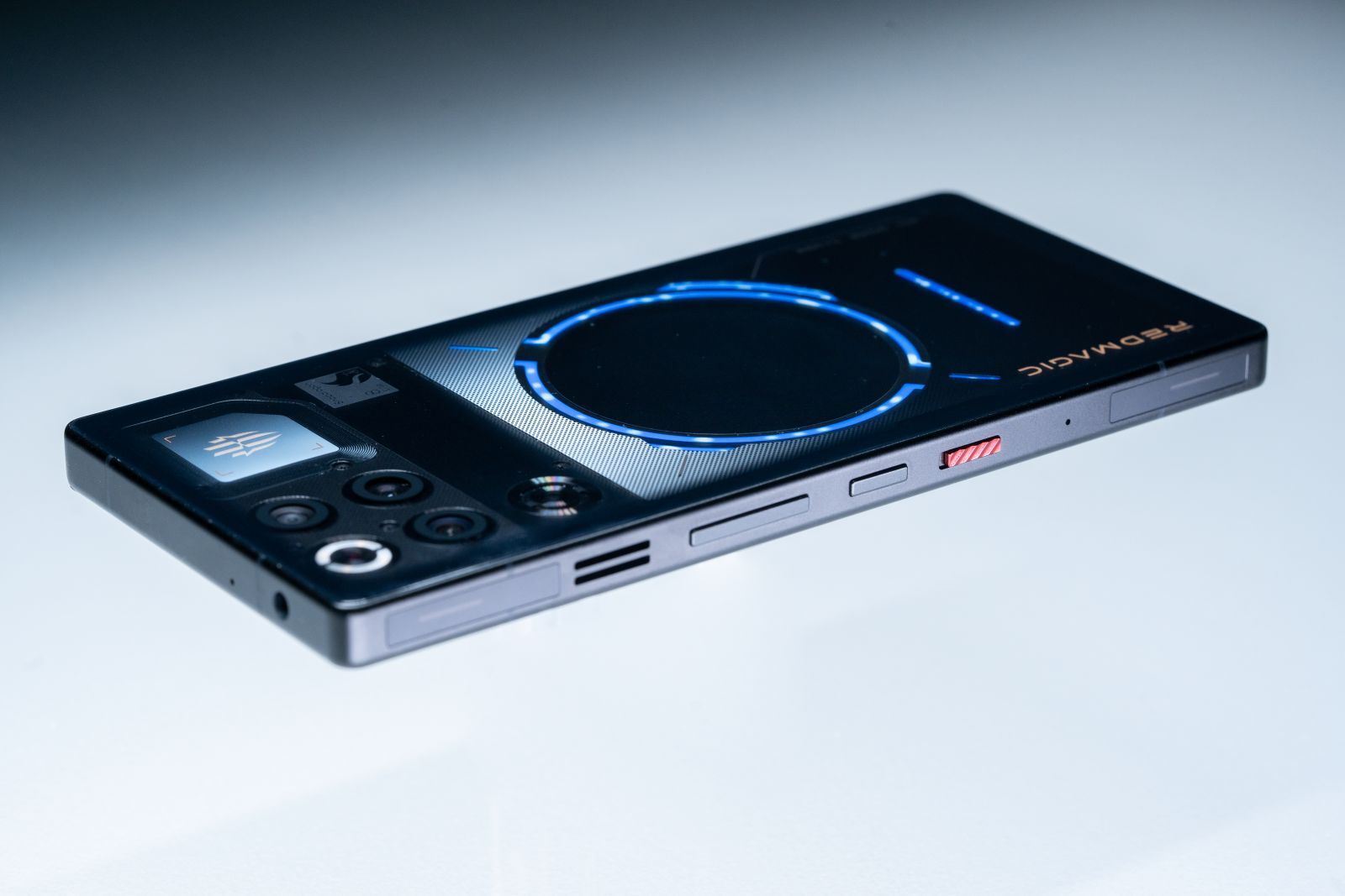 RedMagic 11 Pro ломает границы охлаждения и стабильности