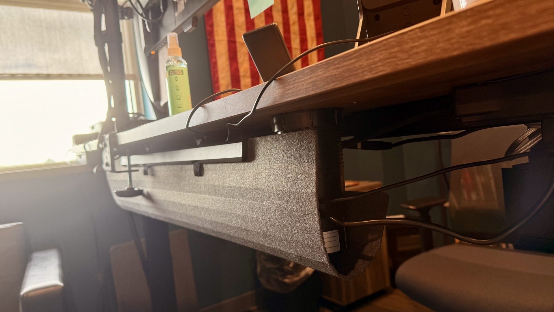 Обзор Uplift V3 — регулируемый стол с лучшей стабильностью картинка Uplift V3