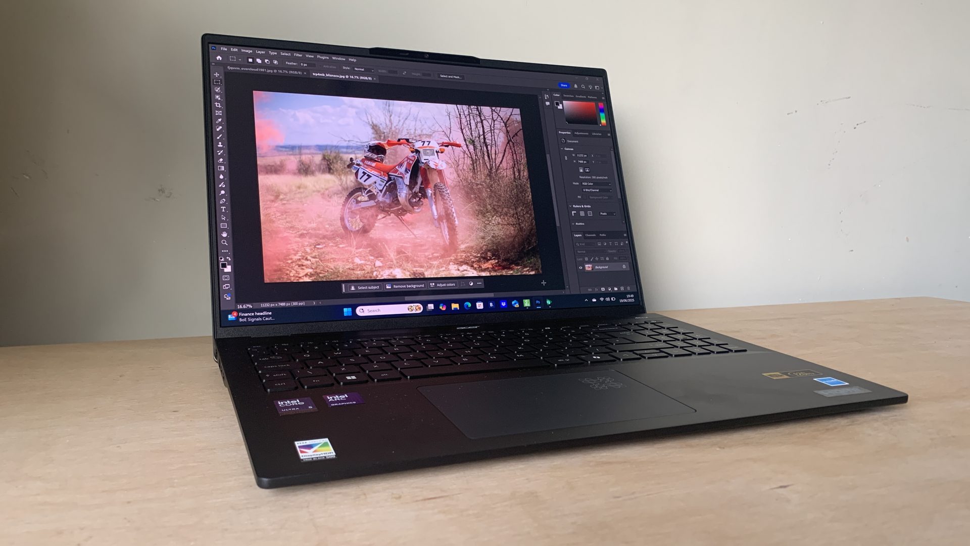 Обзор Acer Swift 16 AI: для простых креативных задач