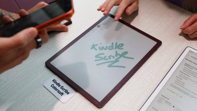 Amazon Kindle Scribe Colorsoft
