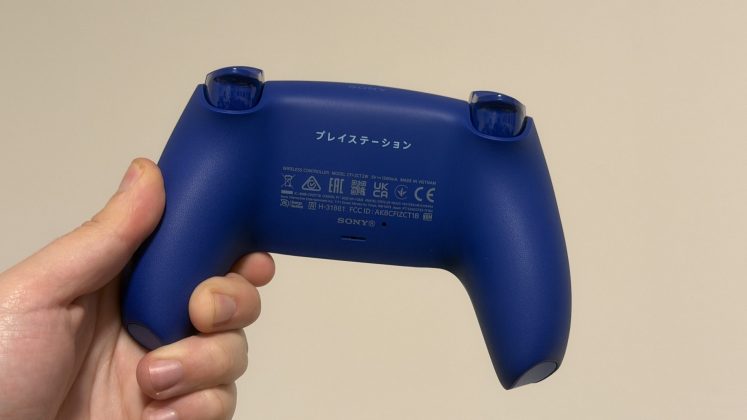 Контроллер DualSense Icon Blue: дерзкий и яркий