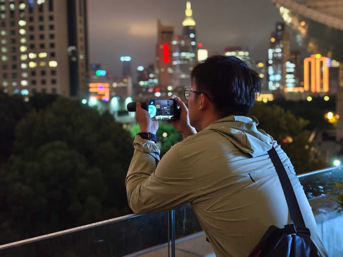 Обзор Vivo X300 Pro: лучший камерофон 2025 года?