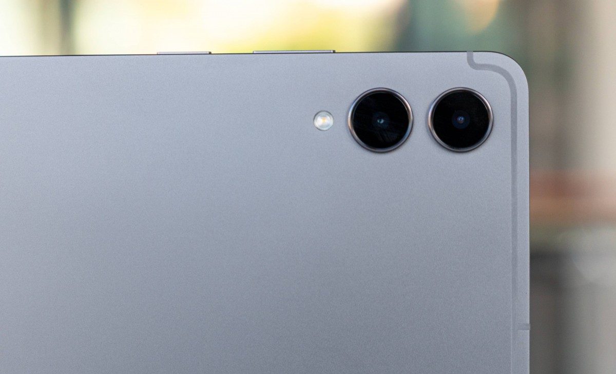 Обзор Galaxy Tab S11 Ultra: выдающиеся производительность и автономность