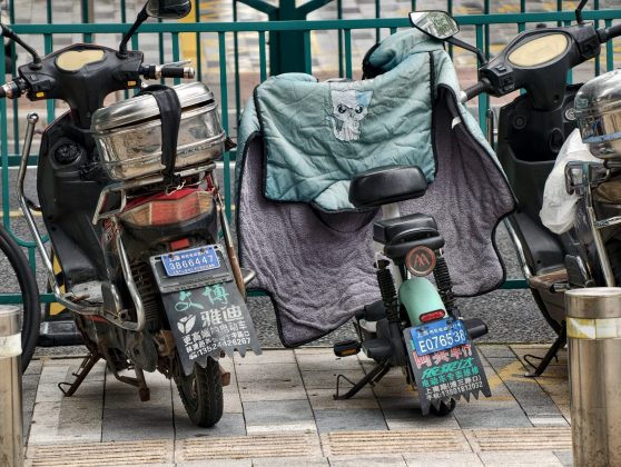 Тест vivo X300 Pro: комплект Photographer Kit в деле