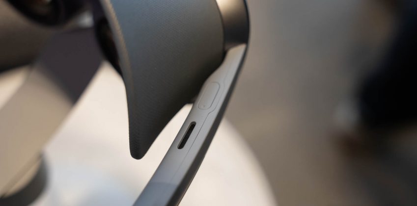 Гарнитура Galaxy XR с сенсорной панелью и аккумулятором