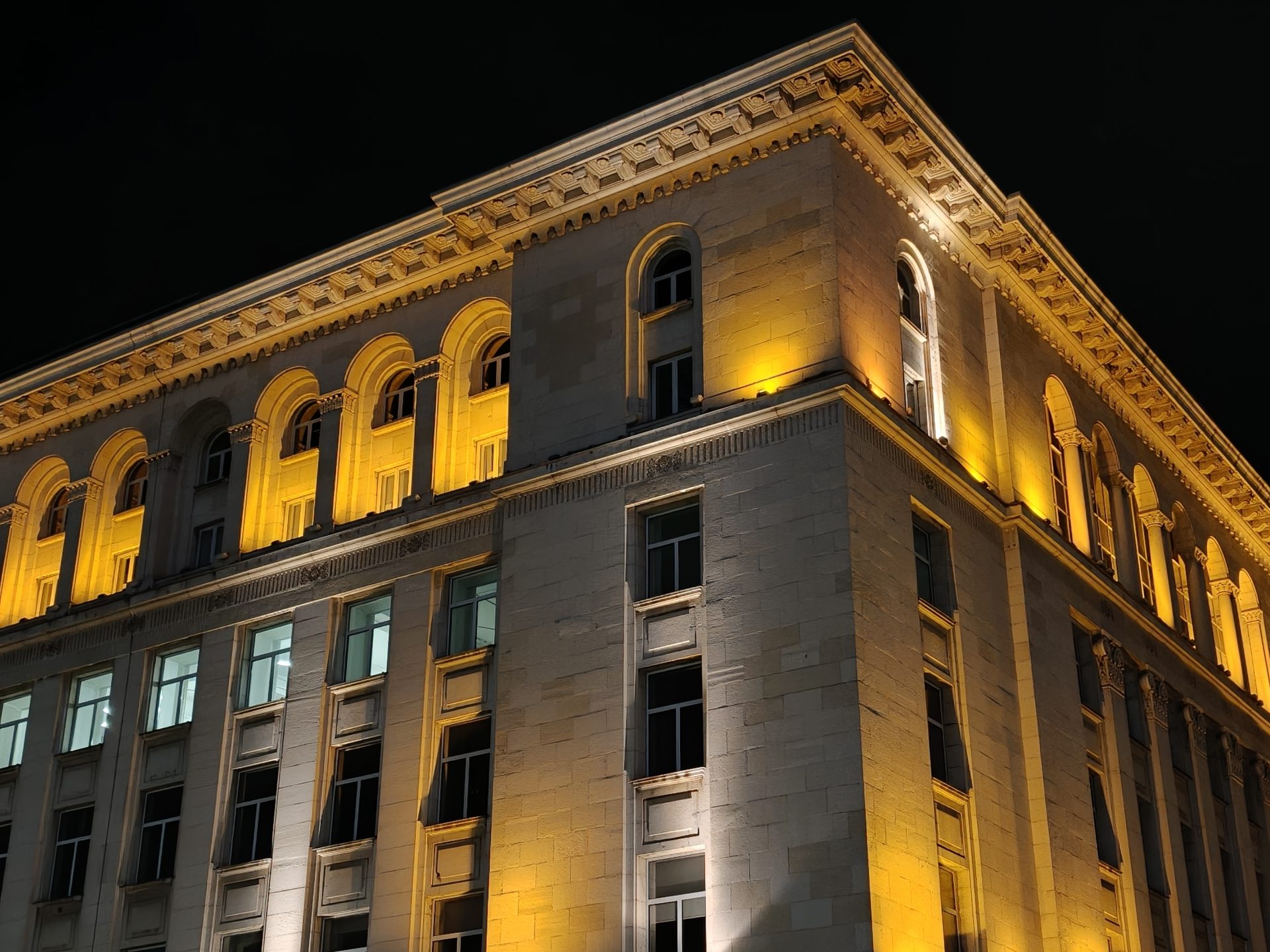 Обзор Oppo Find X9 Pro: камерофон высокого класса картинка Oppo Find X9 Pro