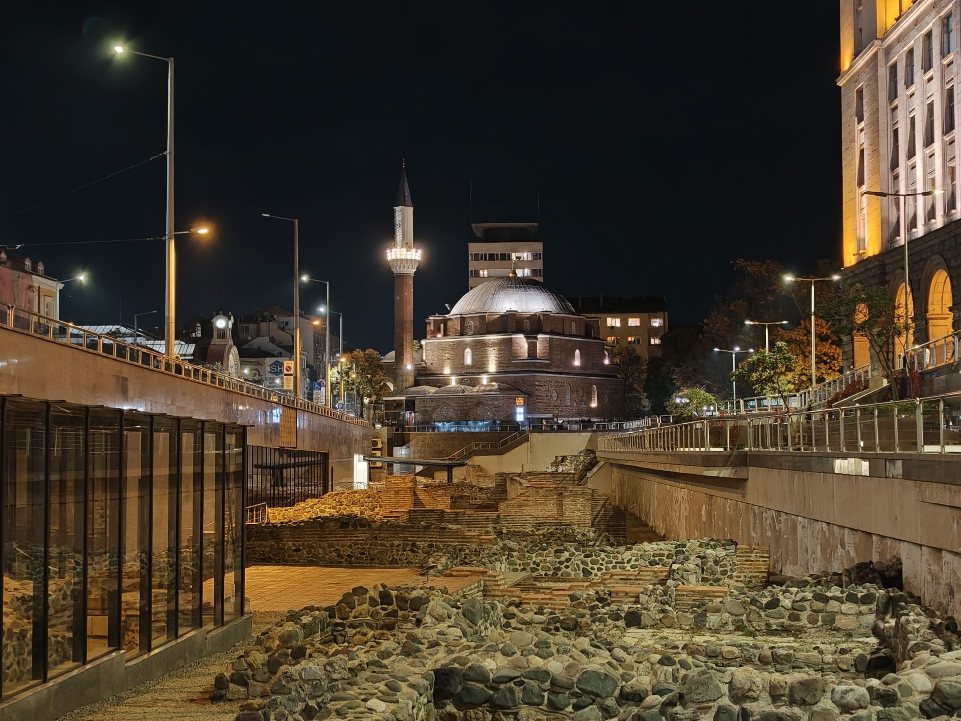 Обзор Oppo Find X9 Pro: камерофон высокого класса картинка Обзор Oppo Find X9 Pro: камерофон высокого класса фото