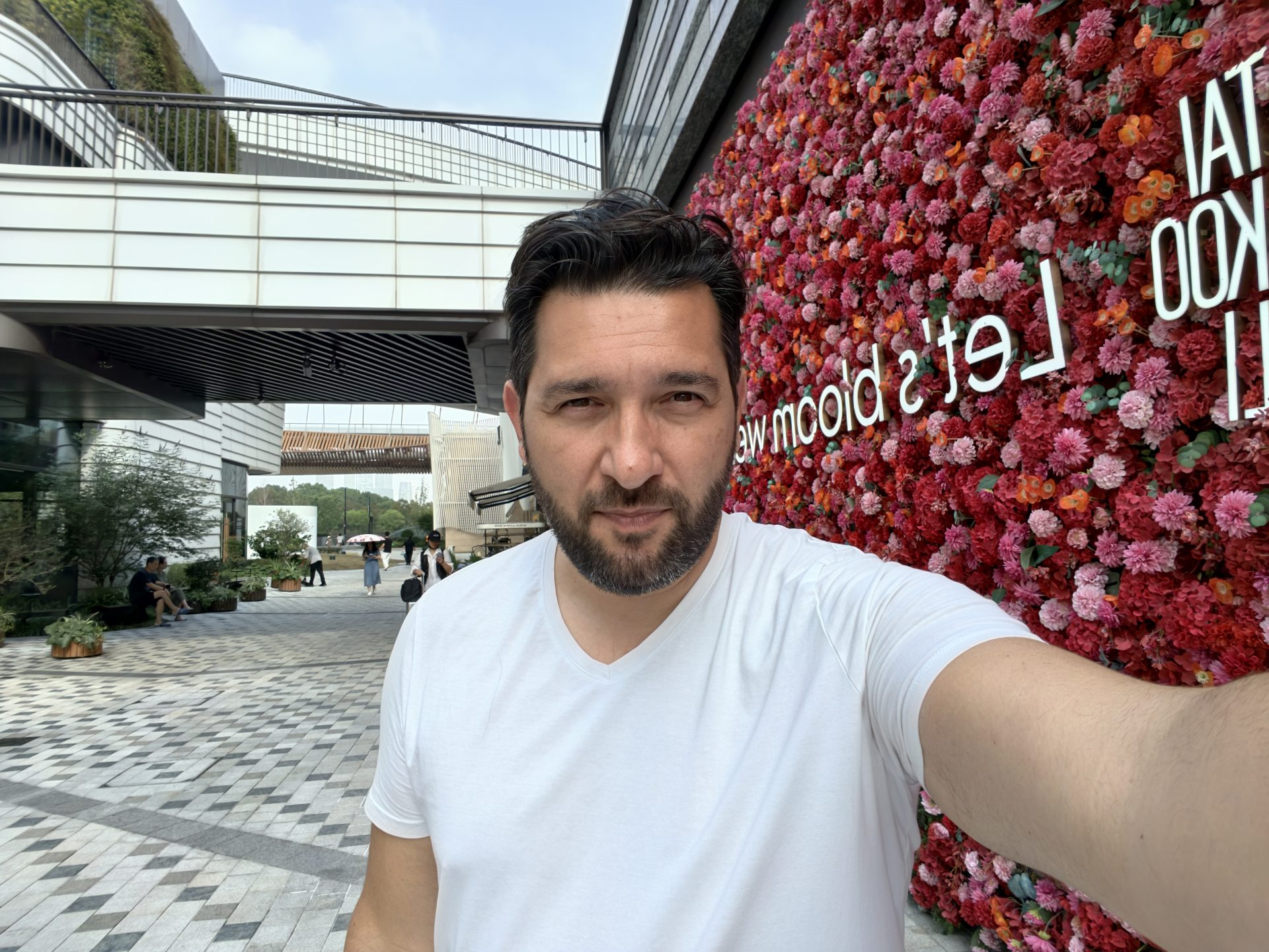 Обзор vivo X300 и vivo X300 Pro: удобные, красивые, компактные картинка vivo X300 и vivo X300 Pro