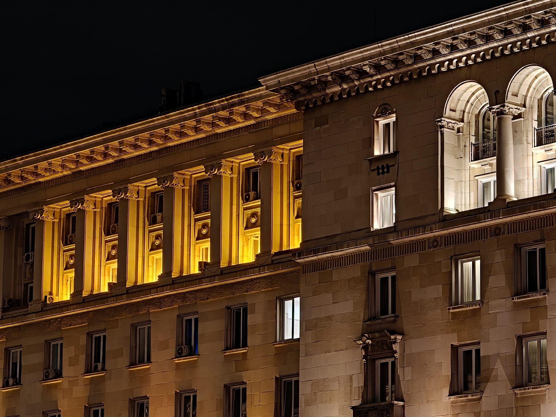 Обзор Oppo Find X9 Pro: камерофон высокого класса картинка Oppo Find X9 Pro