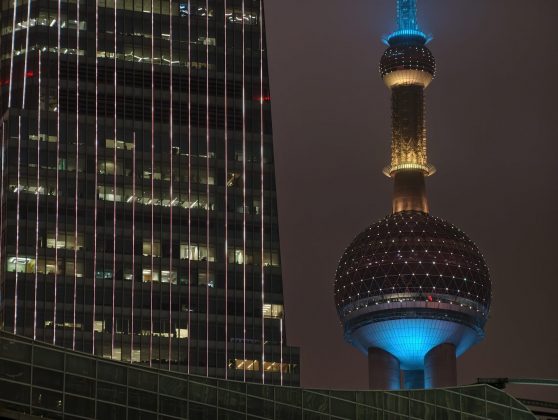 Тест vivo X300 Pro: комплект Photographer Kit в деле