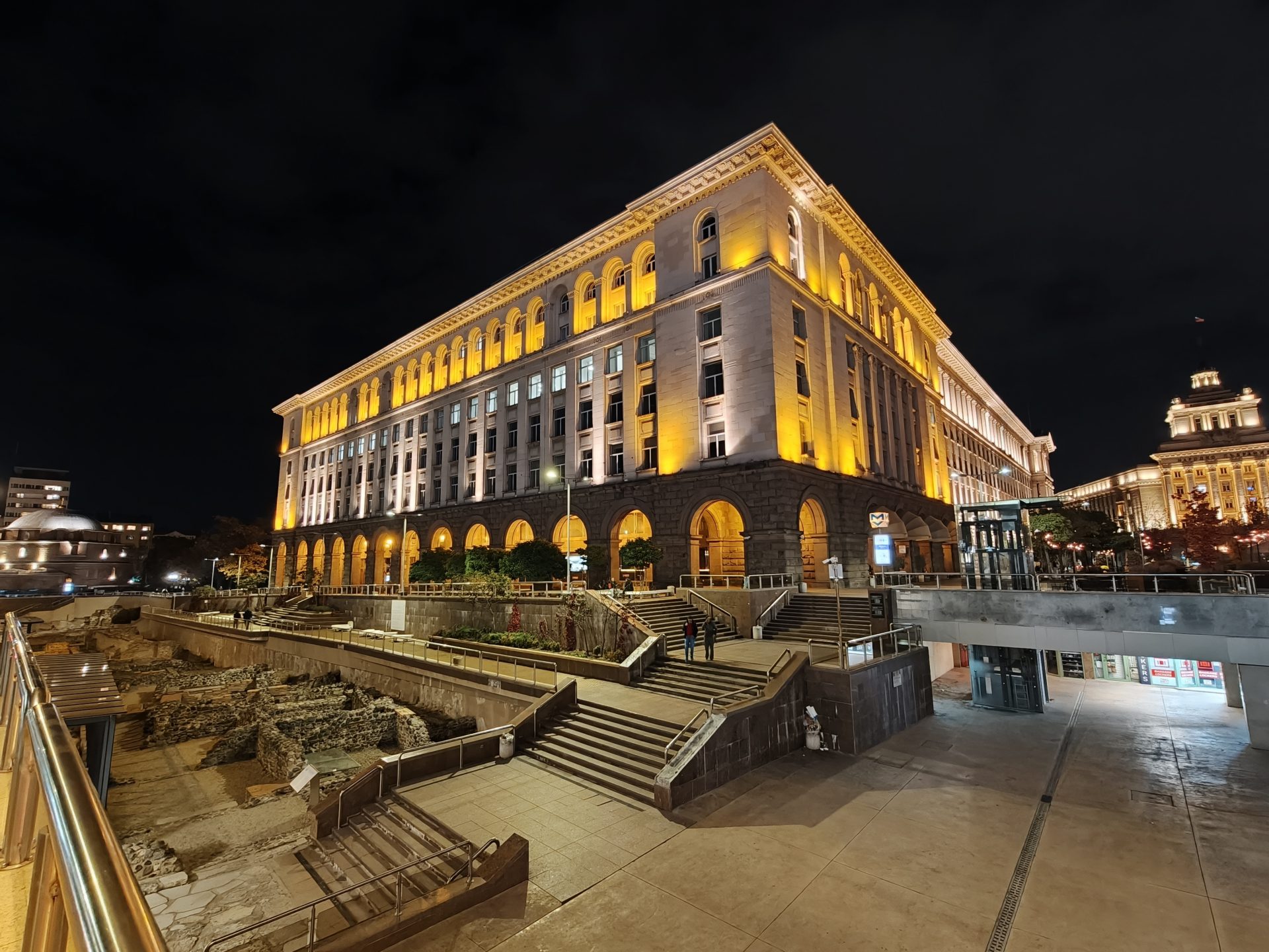 Обзор Oppo Find X9 Pro: камерофон высокого класса картинка Oppo Find X9 Pro