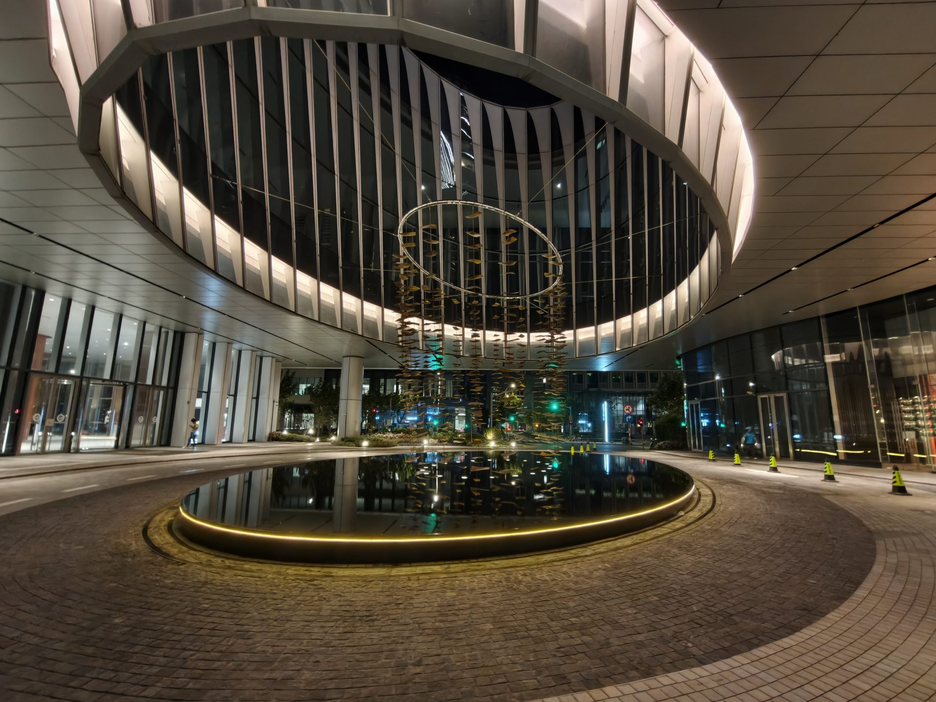 Обзор vivo X300 и vivo X300 Pro: удобные, красивые, компактные картинка vivo X300 и vivo X300 Pro