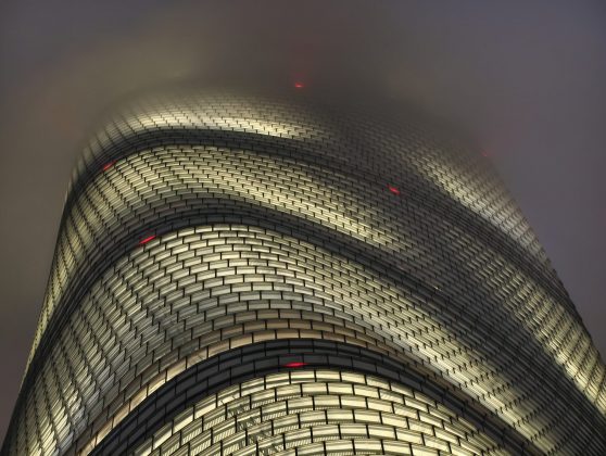 Тест vivo X300 Pro: комплект Photographer Kit в деле