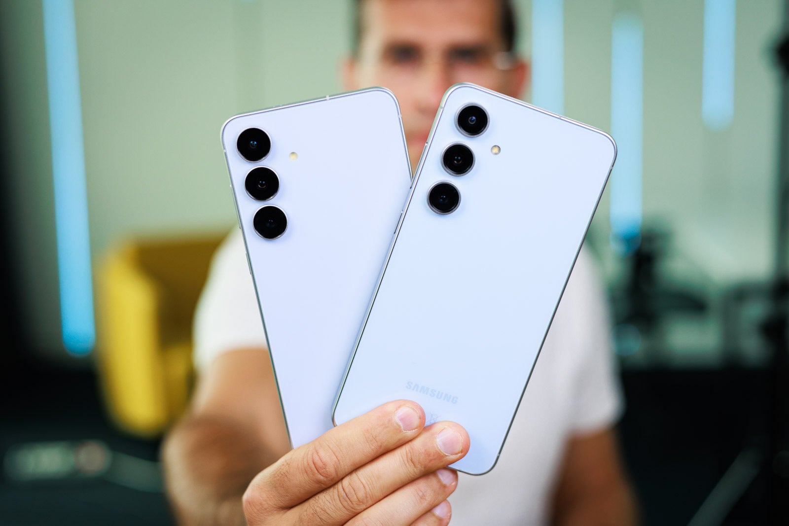 504812Galaxy S25 FE против Galaxy S24 FE: что нового и стоит ли обновляться?