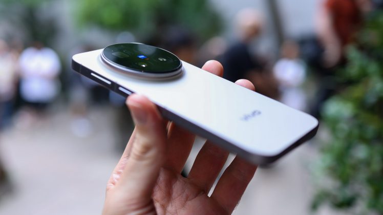 Vivo X300 Pro: флагман для настоящих фотографов