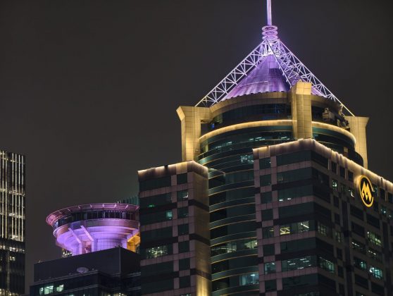 Тест vivo X300 Pro: комплект Photographer Kit в деле