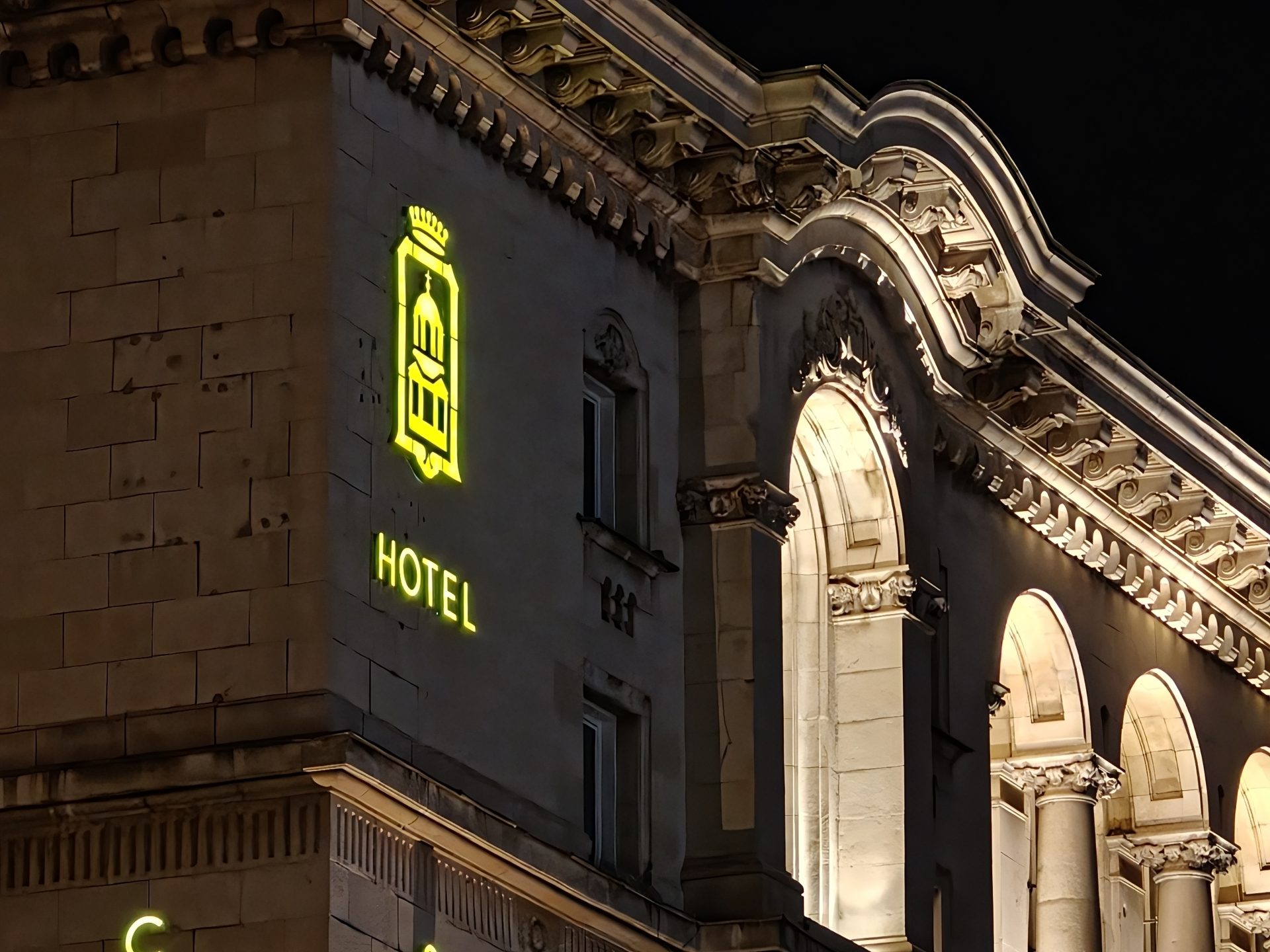 Обзор Oppo Find X9 Pro: камерофон высокого класса картинка Oppo Find X9 Pro