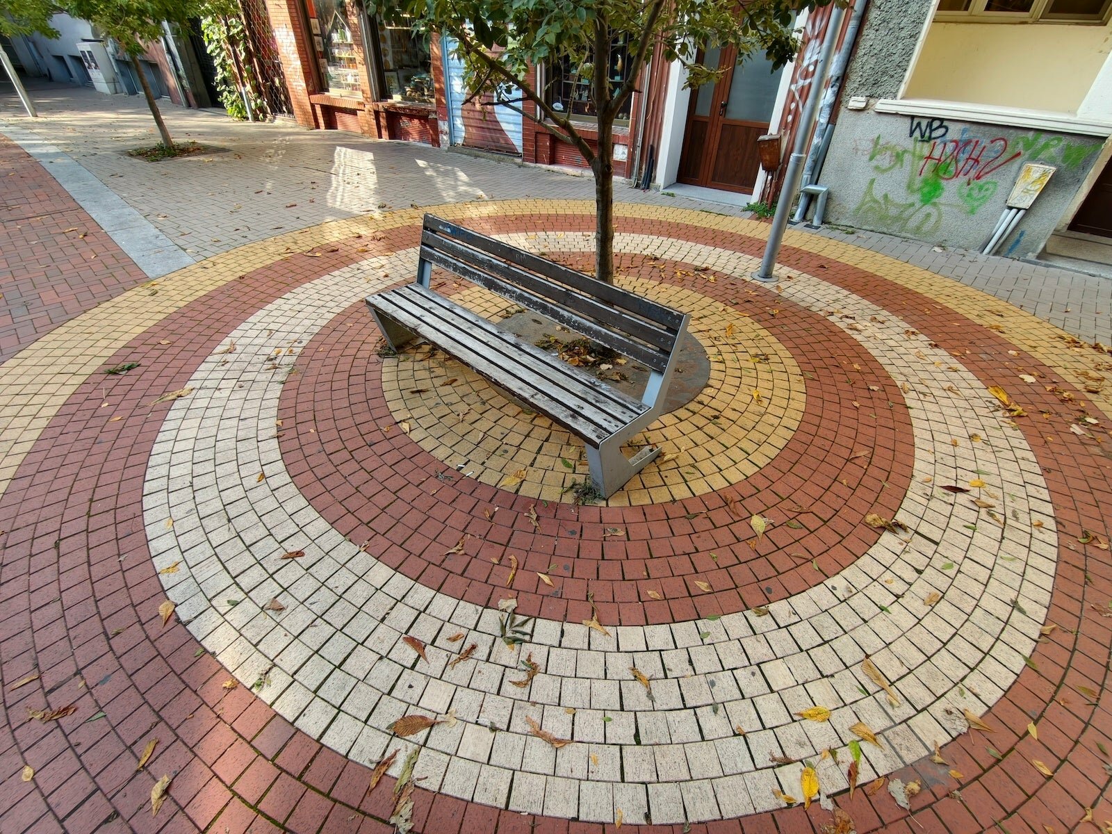 Vivo X300 Pro против Galaxy S25 Ultra: битва камер картинка Vivo X300 Pro против Galaxy S25 Ultra