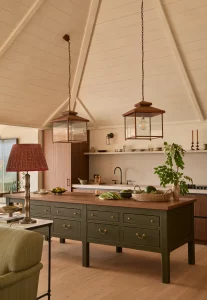 33 идеи современных кухонь, которые не захочется прятать за закрытыми дверями