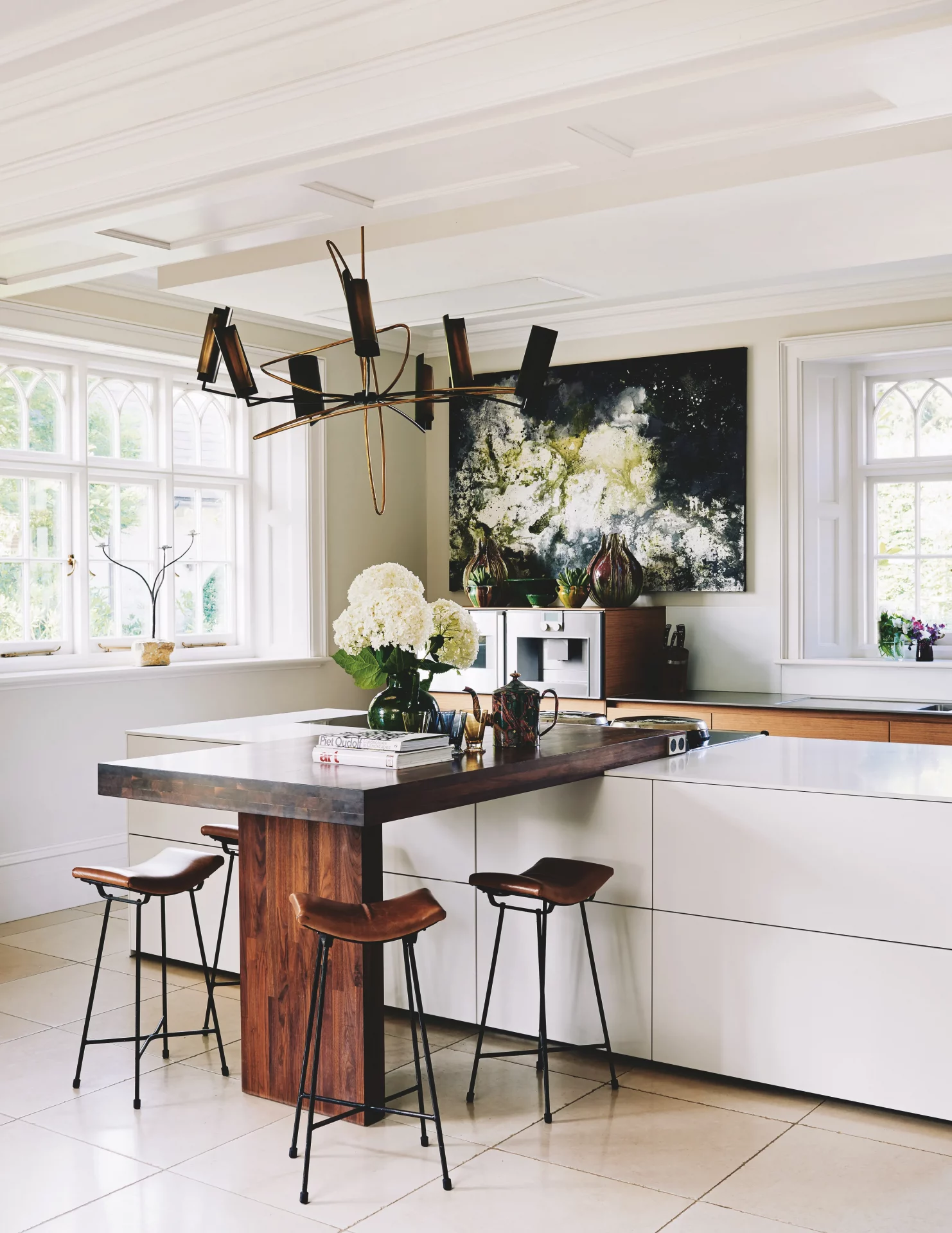 33 идеи современных кухонь, которые не захочется прятать за закрытыми дверями картинка 33 идеи современных кухонь, которые не захочется прятать за закрытыми дверями