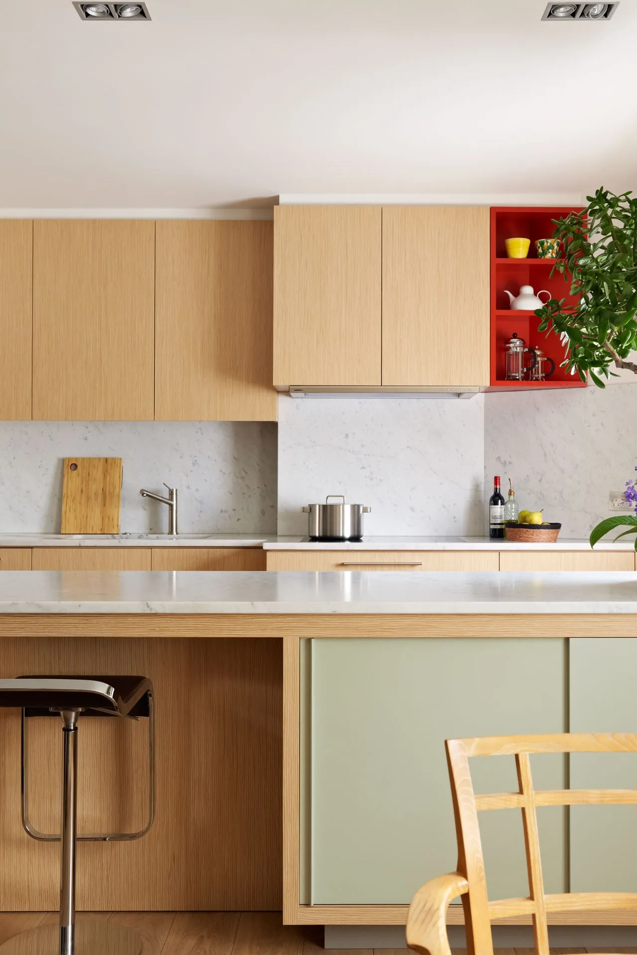 33 идеи современных кухонь, которые не захочется прятать за закрытыми дверями картинка 33 идеи современных кухонь, которые не захочется прятать за закрытыми дверями