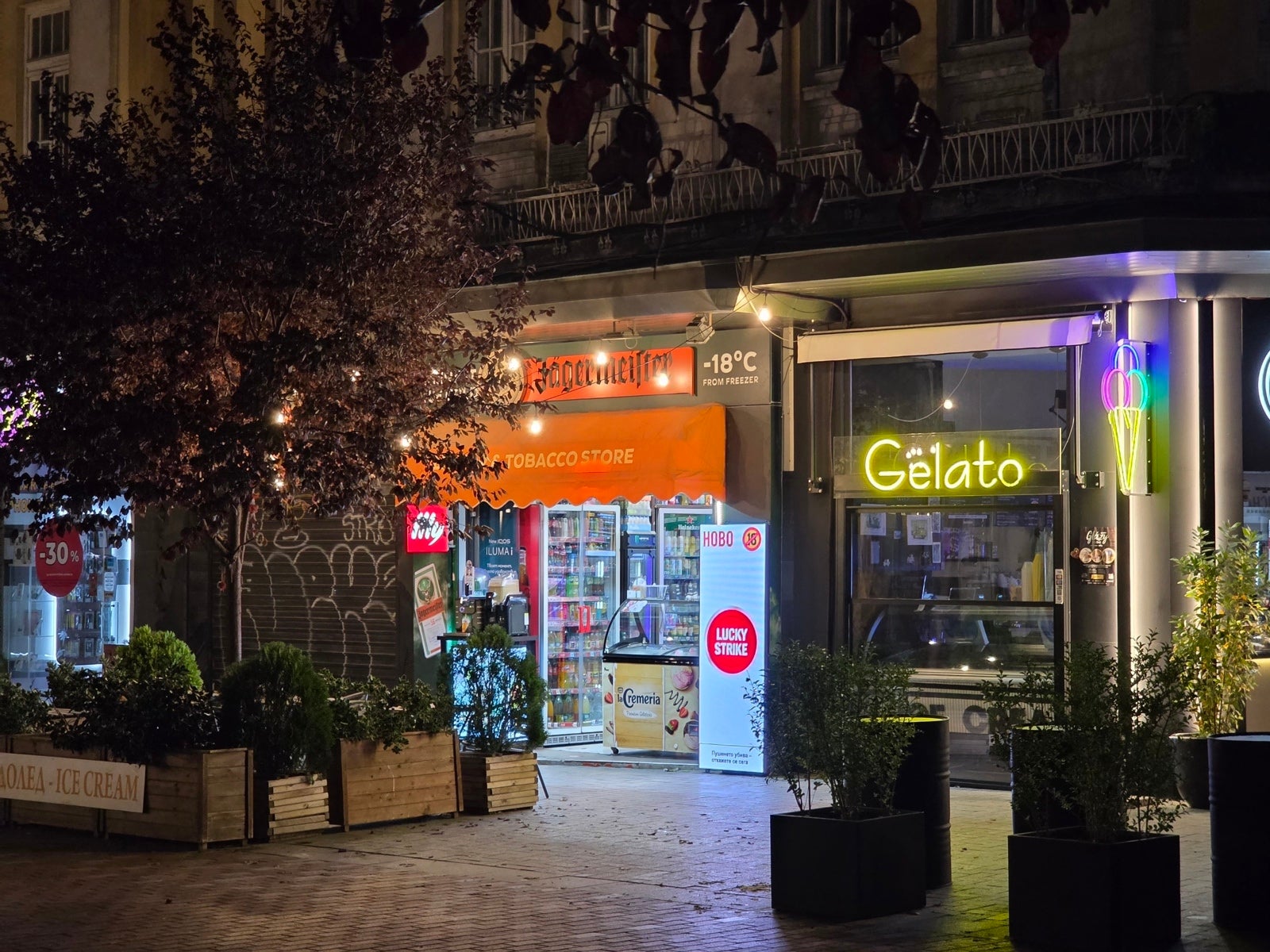 Сравнение камер Oppo Find X9 Pro и Galaxy S25 Ultra: чьи фотографии лучше? картинка Сравнение камер Oppo Find X9 Pro и Galaxy S25 Ultra: чья лучше?