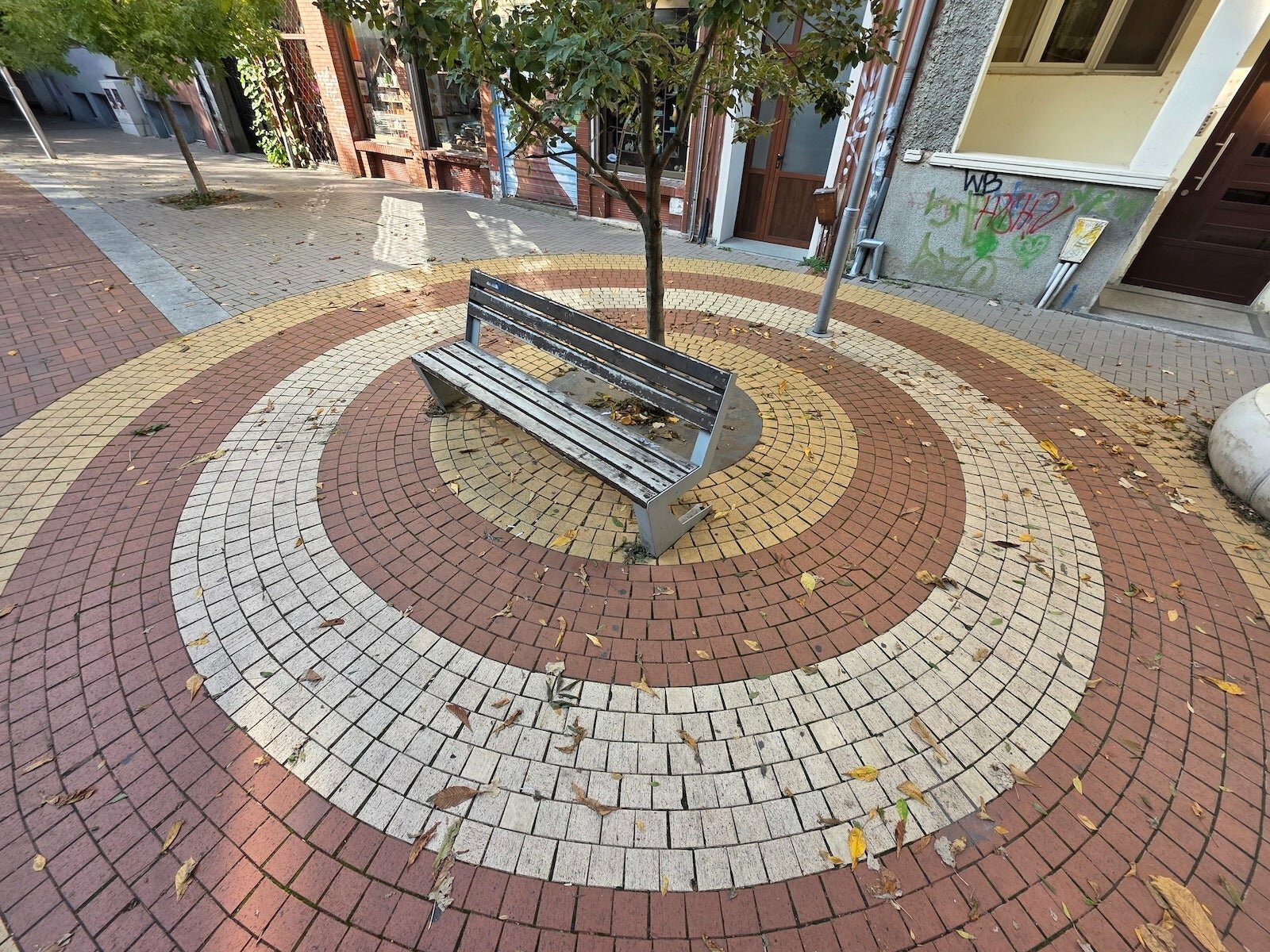 Vivo X300 Pro против Galaxy S25 Ultra: битва камер картинка Vivo X300 Pro против Galaxy S25 Ultra