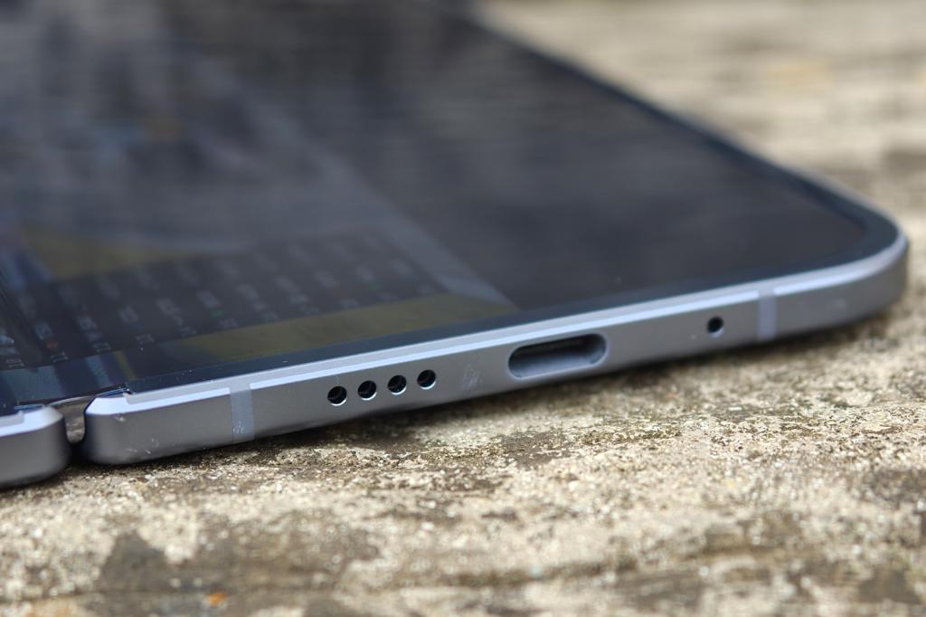 Обзор Pixel 10 Pro Fold: не самый компактный, но все равно хорош картинка Google Pixel 10 Pro Fold