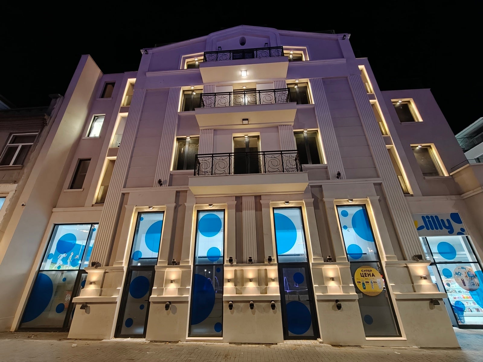 Сравнение камер Oppo Find X9 Pro и Galaxy S25 Ultra: чьи фотографии лучше? картинка Сравнение камер Oppo Find X9 Pro и Galaxy S25 Ultra: чья лучше?