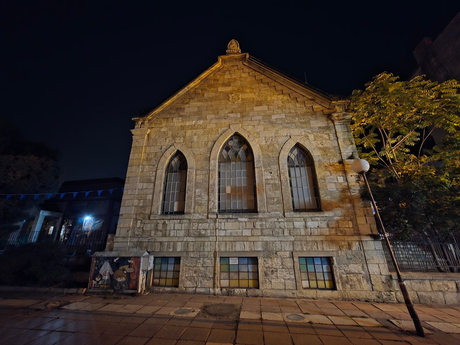 Сравнение камер Oppo Find X9 Pro и Galaxy S25 Ultra: чьи фотографии лучше? картинка Сравнение камер Oppo Find X9 Pro и Galaxy S25 Ultra: чья лучше?