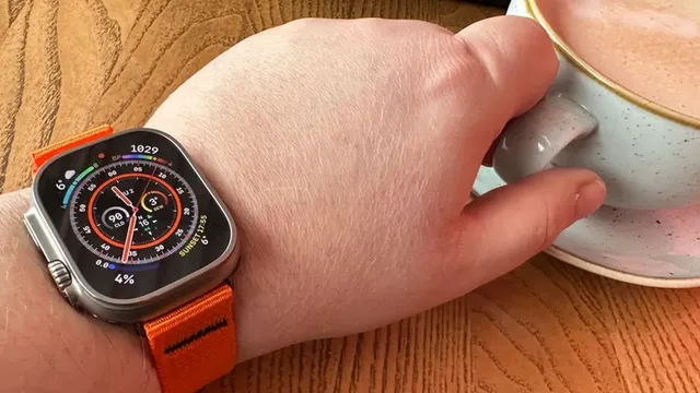 Zulu Alpha Apple Strap