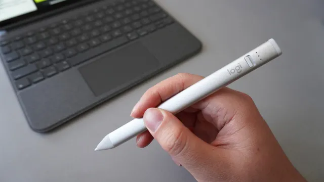 Стилусы для iPad: как выбрать? Сравнение картинка Logitech Crayon