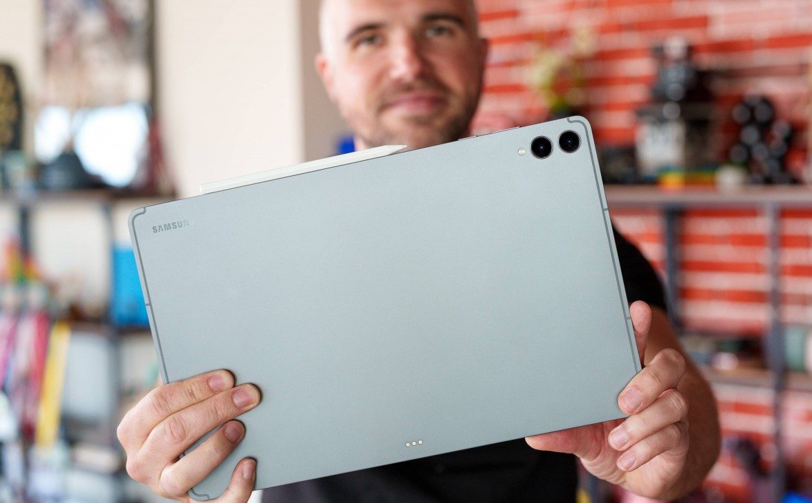 Обзор Galaxy Tab S11 Ultra: выдающиеся производительность и автономность