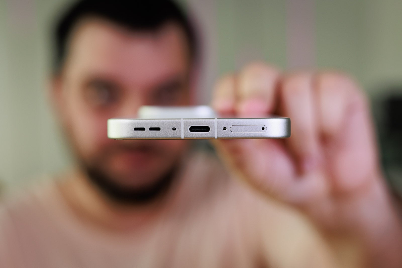 Обзор Oppo Find X9 Pro: самый необычный флагман — во всех смыслах картинка Обзор Oppo Find X9 Pro: самый необычный флагман — во всех смыслах