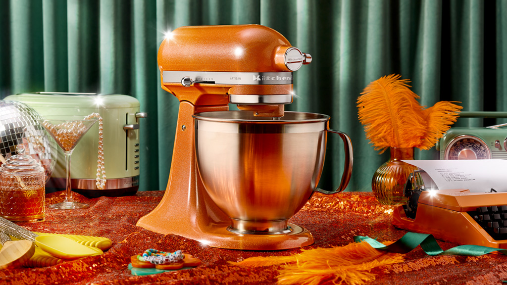 492738Миксер-сенсация: KitchenAid в стиле Тейлор Свифт и ваш шанс