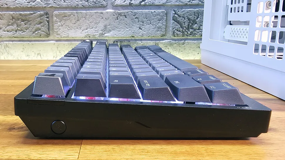 Corsair K65 Plus-6
